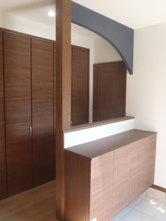 H様邸シューズクローク施工例